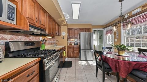 2 Midwood Pl, Wayne, NJ 07470 photo 9