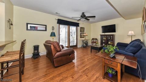 2 Midwood Pl, Wayne, NJ 07470 photo 12