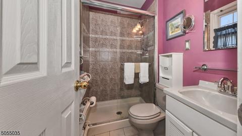 2 Midwood Pl, Wayne, NJ 07470 photo 16