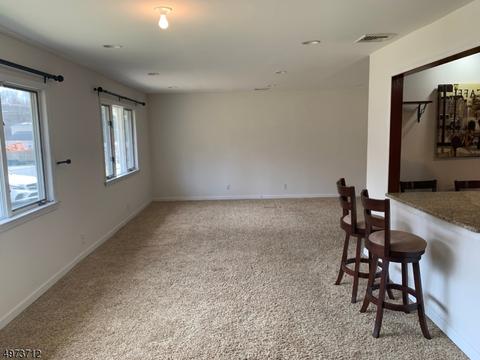 9 Laytham Dr, Wayne, NJ 07470 photo 5