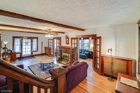 63 Maple St, Millburn, NJ 07041 photo 5