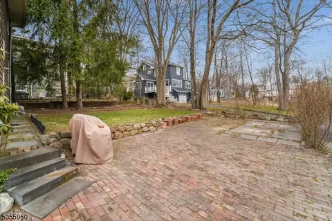63 Maple St, Millburn, NJ 07041 photo 23