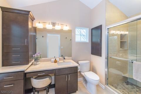 131 Bobolink Ct, Wayne, NJ 07470 photo 17