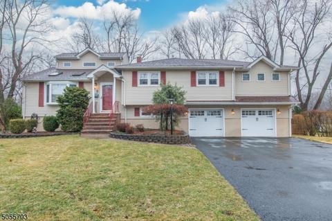 8 Andover Dr, Wayne, NJ 07470 photo 1