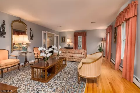 39 Mill Glen Rd, Upper Saddle River, NJ 07458 photo 6