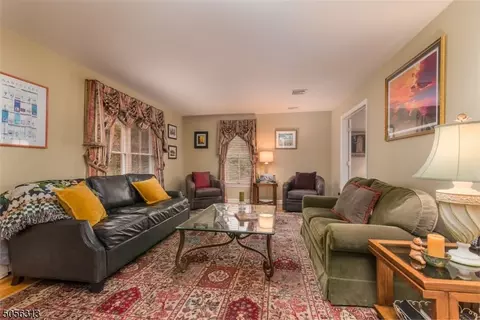 39 Mill Glen Rd, Upper Saddle River, NJ 07458 photo 15