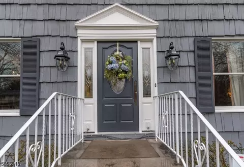 39 Mill Glen Rd, Upper Saddle River, NJ 07458 photo 3