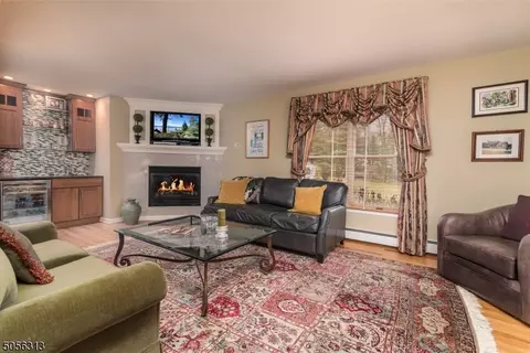 39 Mill Glen Rd, Upper Saddle River, NJ 07458 photo 14
