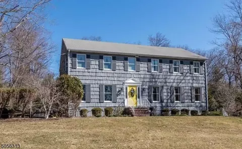 39 Mill Glen Rd, Upper Saddle River, NJ 07458 photo 1