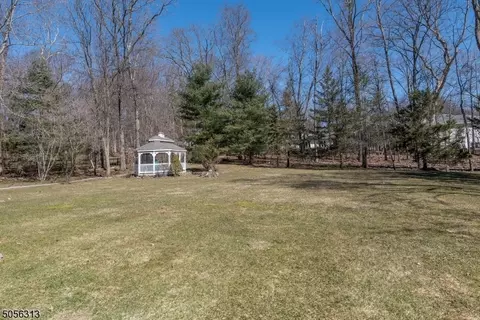 39 Mill Glen Rd, Upper Saddle River, NJ 07458 photo 24