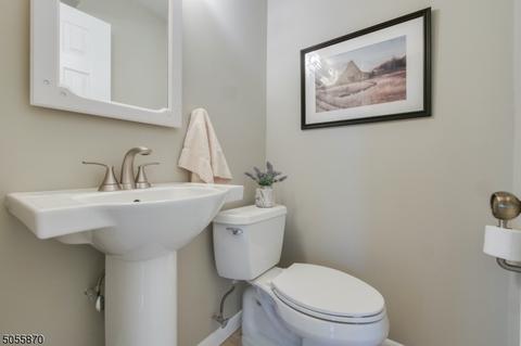 58 Spruce Ter, Wayne, NJ 07470 photo 11
