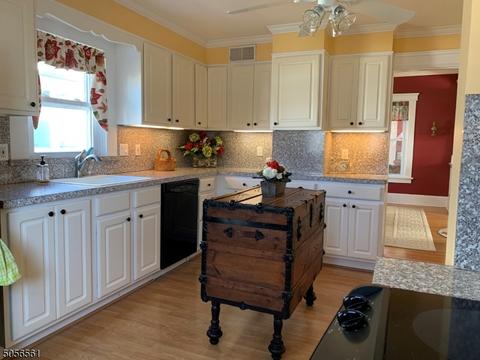2 Christopher St, Dover, NJ 07801 photo 9