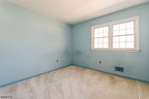 257 Andover Dr, Wayne, NJ 07470 photo 9
