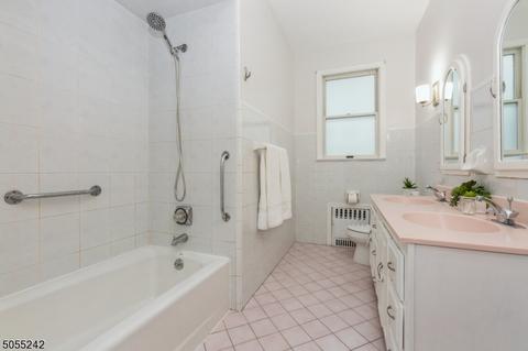 142 Haddon Pl, Montclair, NJ 07043 photo 17