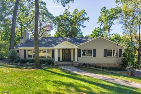 121 Countryside Dr, Summit, NJ 07901 photo 1