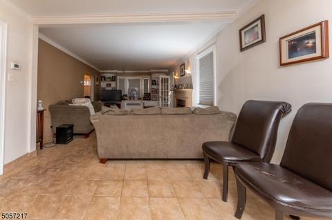 255 E 4th Ave, Roselle, NJ 07203 photo 10