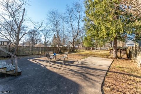 255 E 4th Ave, Roselle, NJ 07203 photo 4