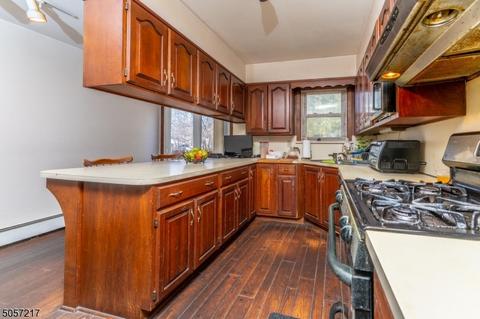 255 E 4th Ave, Roselle, NJ 07203 photo 7