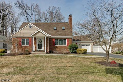 1366 Mohawk Dr, Mountainside, NJ 07092 photo 1