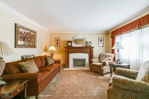 1366 Mohawk Dr, Mountainside, NJ 07092 photo 3