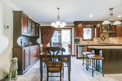 1366 Mohawk Dr, Mountainside, NJ 07092 photo 5