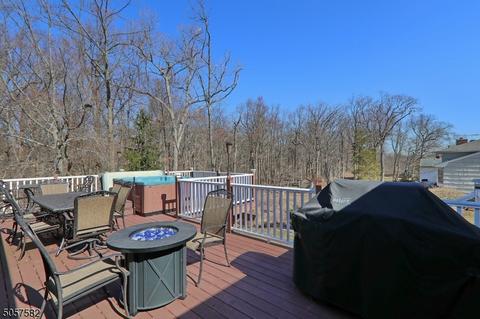 1104 Saddlebrook Rd, Mountainside, NJ 07092 photo 4