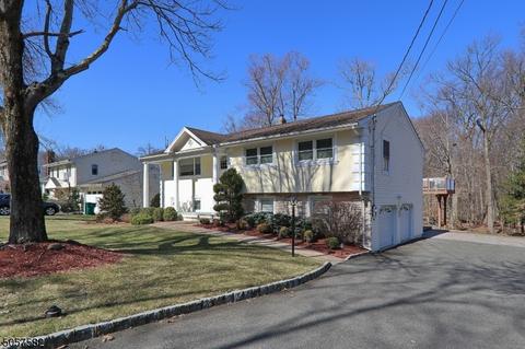 1104 Saddlebrook Rd, Mountainside, NJ 07092 photo 2