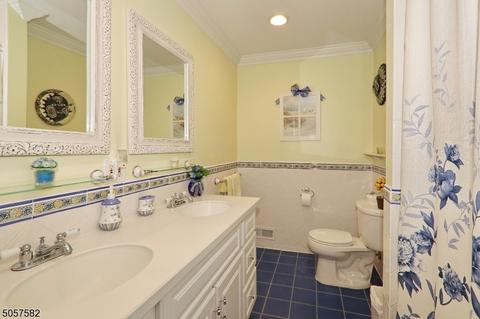 1104 Saddlebrook Rd, Mountainside, NJ 07092 photo 16