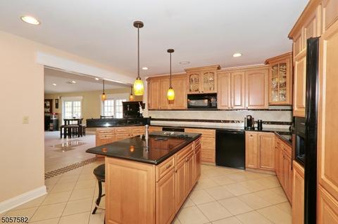 1104 Saddlebrook Rd, Mountainside, NJ 07092 photo 7