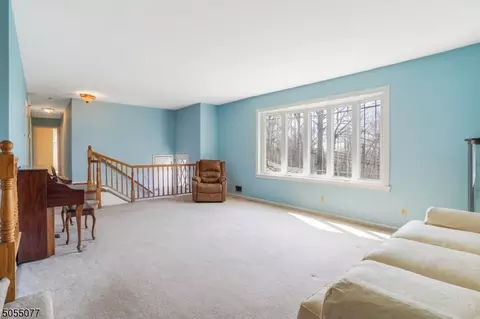 500 Summit Rd, Mountainside, NJ 07092 photo 3