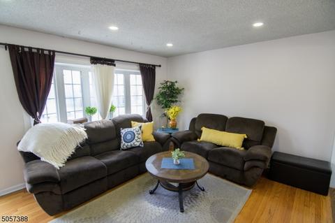 72 Lakeside Ave, Wanaque Boro, NJ 07420 photo 4