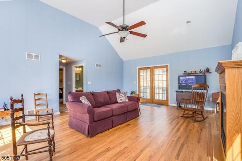 10 Henderson Rd, Hampton, NJ 08827 photo 9