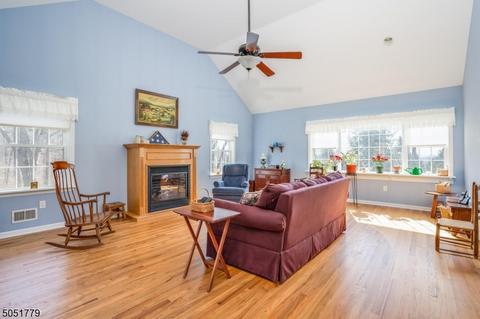10 Henderson Rd, Hampton, NJ 08827 photo 8