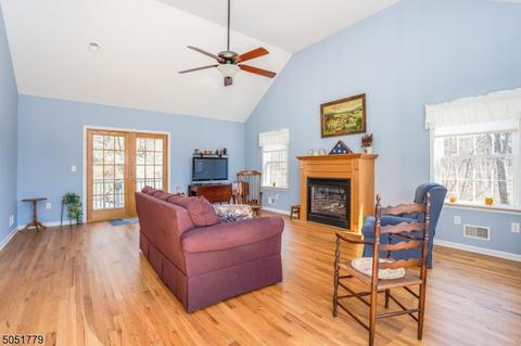 10 Henderson Rd, Hampton, NJ 08827 photo 7