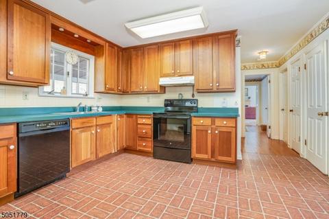 10 Henderson Rd, Hampton, NJ 08827 photo 11