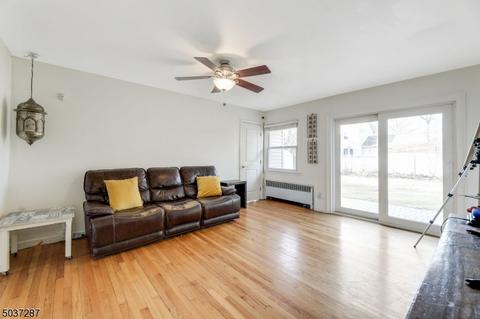 39 Beechwood Dr, Wayne, NJ 07470 photo 10