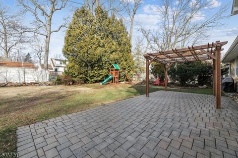 39 Beechwood Dr, Wayne, NJ 07470 photo 9
