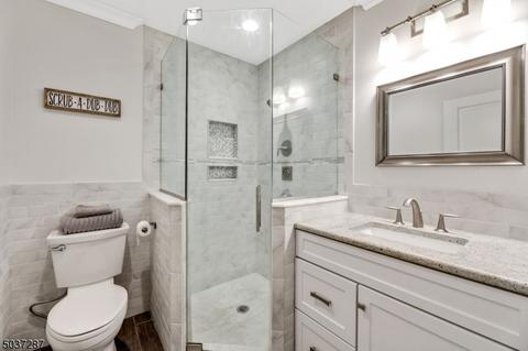 39 Beechwood Dr, Wayne, NJ 07470 photo 14
