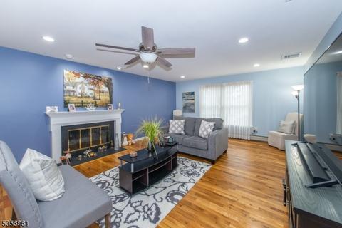 9 Karen Ct, Wayne, NJ 07470 photo 7