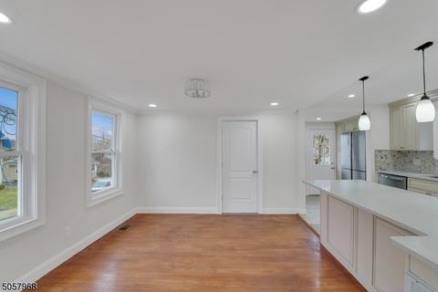 72 Centre St, Nutley, NJ 07110 photo 6