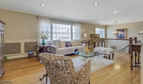 22 Darlington Dr, Wayne, NJ 07470 photo 3