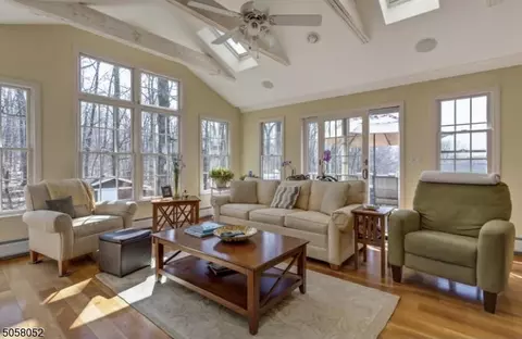 22 Darlington Dr, Wayne, NJ 07470 photo 10