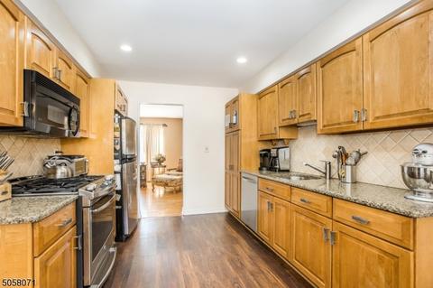 53 Joseph Pl, Wayne, NJ 07470 photo 11