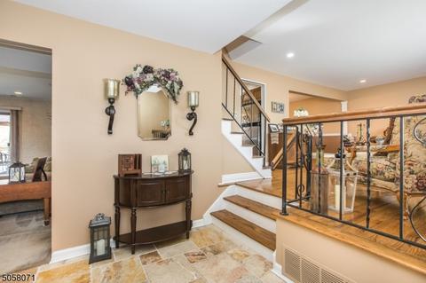 53 Joseph Pl, Wayne, NJ 07470 photo 4