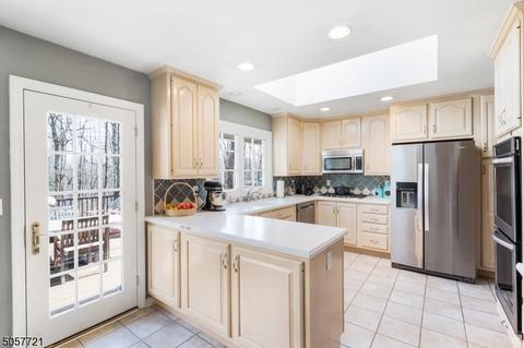 2 Cross Way, Mendham, NJ 07945 photo 8