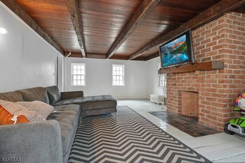 16 Roxiticus Rd, Mendham, NJ 07945 photo 5