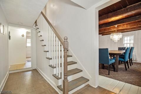 16 Roxiticus Rd, Mendham, NJ 07945 photo 3