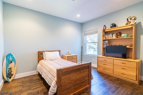 24 Chestnut Dr, Wayne, NJ 07470 photo 16