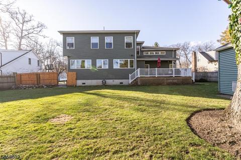 24 Chestnut Dr, Wayne, NJ 07470 photo 22