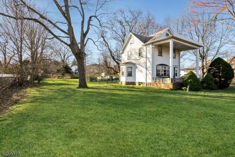 195 Spring Valley Rd, Paramus, NJ 07652 photo 1
